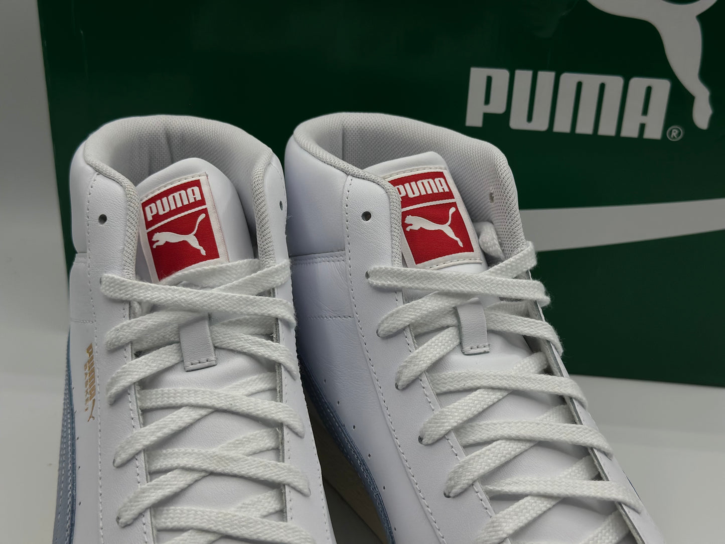 Puma BASKET MID UNISEX - Baskets Montantes - White/Forever Blue/Team Gold/Blanc