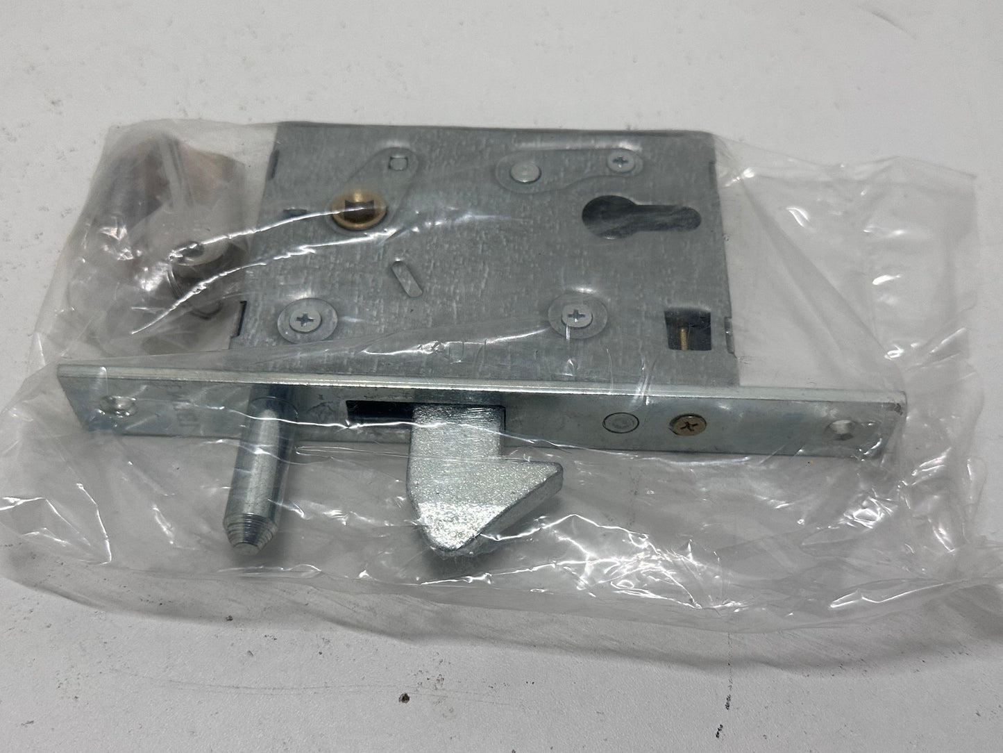 IBFM 447 Serrure à crochet à encastrer, 60 mm