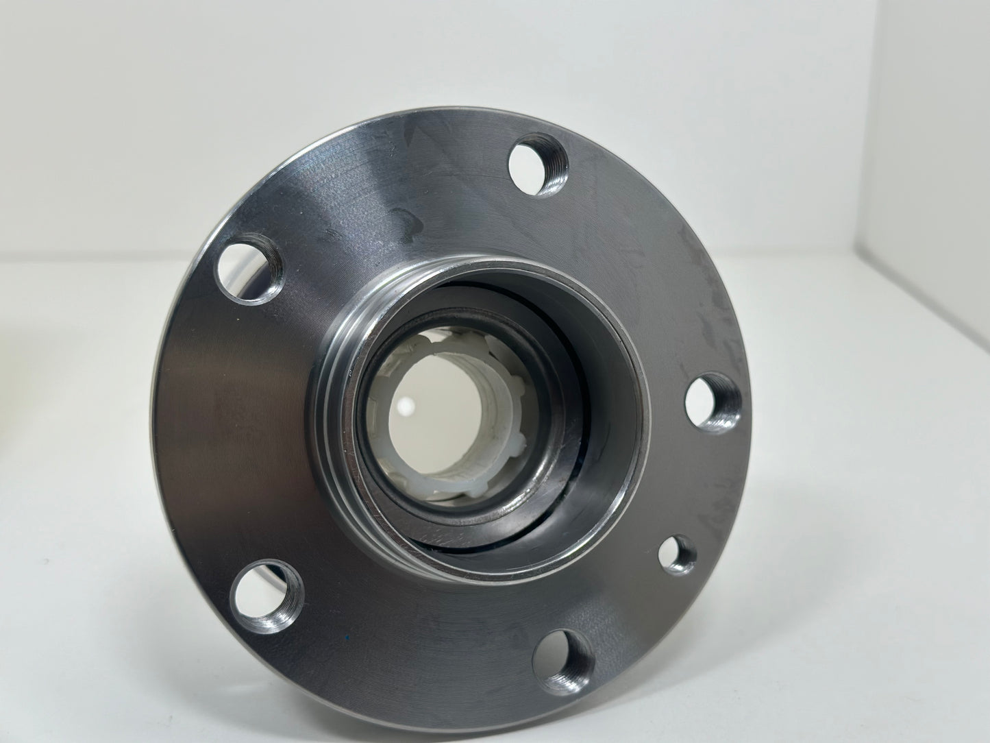 MOOG AL-WB-11615 Kit de roulement de roue pour ALFA ROMEO 156, 147, GT
avec bague magnétique intégré, 116 mm
Réf.: AL-WB-11615
EAN: 4044197602742 pour Alfa Romeo