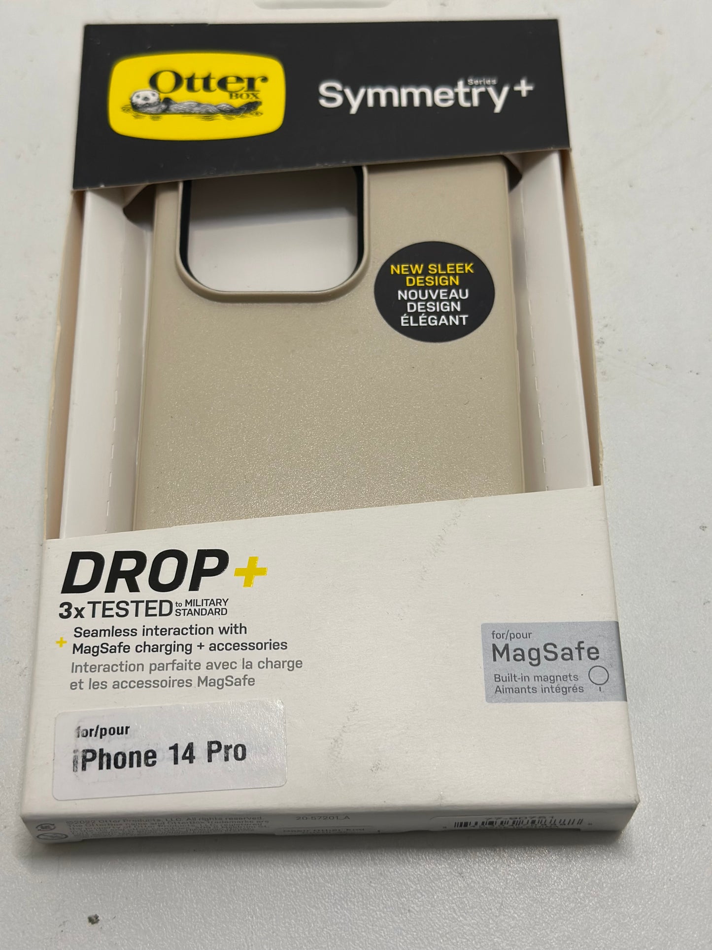 Otterbox Coque Symmetry Series Cactus Leather MagSafe pour iPhone 14 Plus- 14pro- 14 pro max , Antichoc, résistante aux Chutes, Coque de Protection Fine, 3X testée Selon la Norme Militaire, Noir/doré