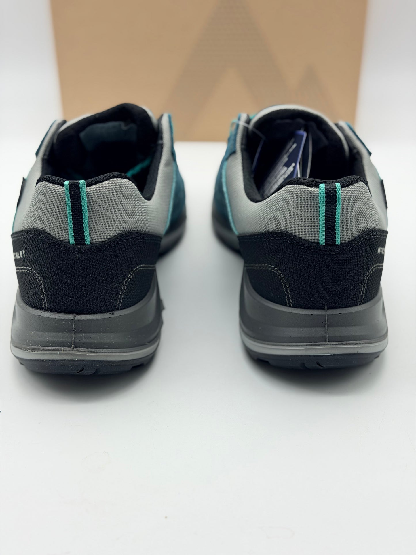 McKINLEY
CHAUSSURES DE TREKKING POUR FEMME MAGMUS AQX