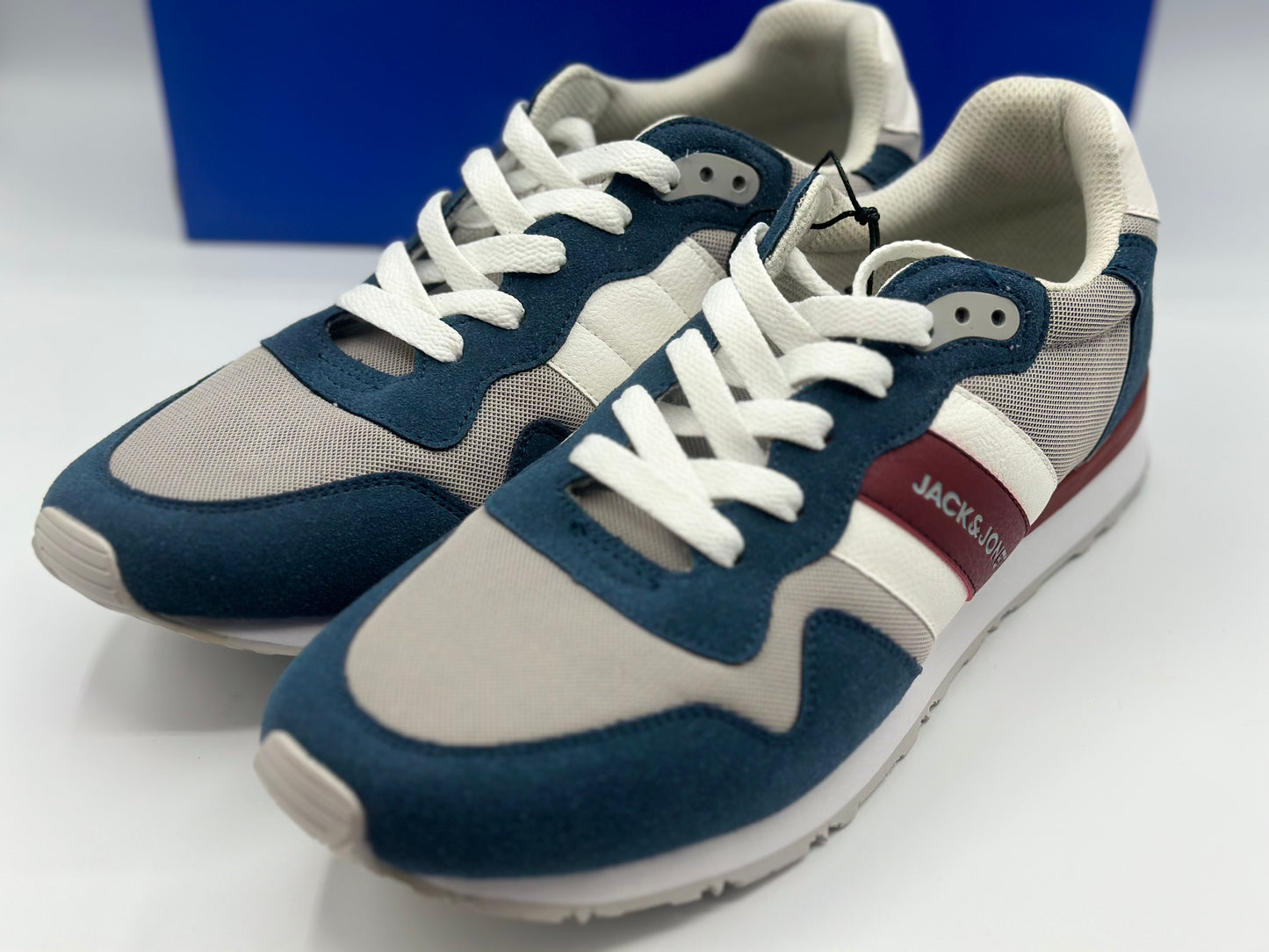 Chaussures baskets jack&jones pour homme neuves taille 44