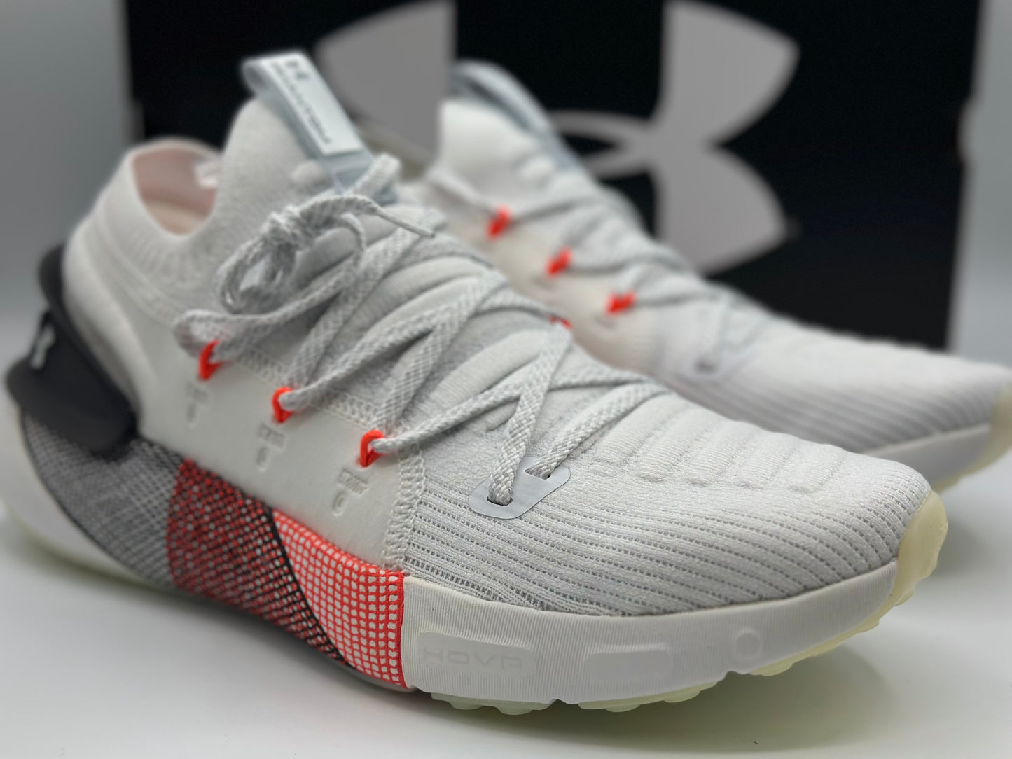 UNDER ARMOUR

Baskets UA HOVR Phantom 3 Launch White Red