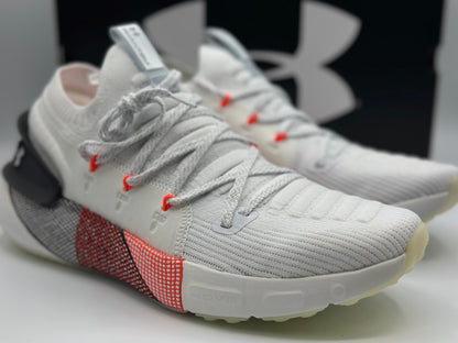 UNDER ARMOUR

Baskets UA HOVR Phantom 3 Launch White Red