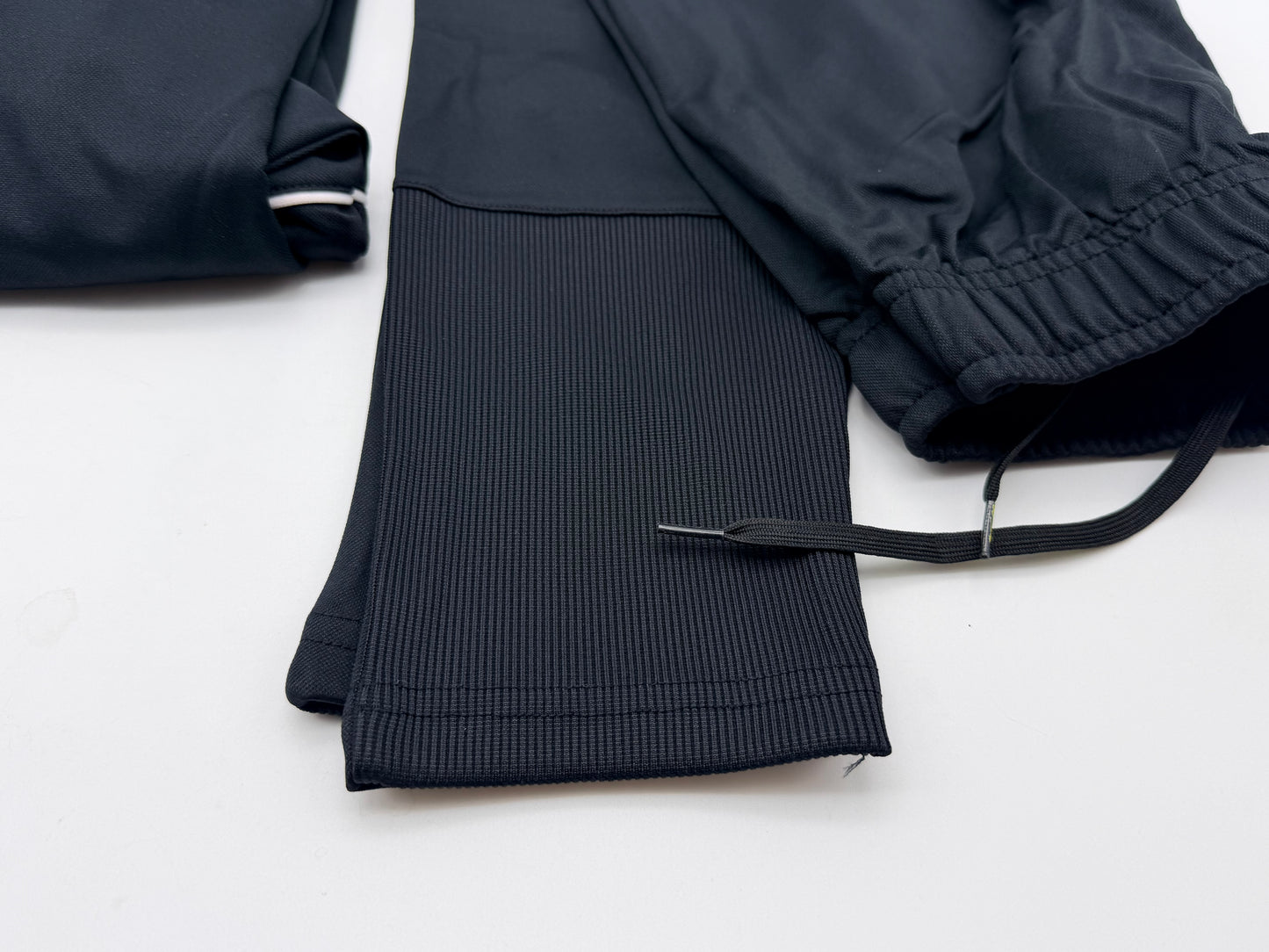 MIZUNO
Ensemble de Running Enfant Mizuno taille L 10 ans 140 cm