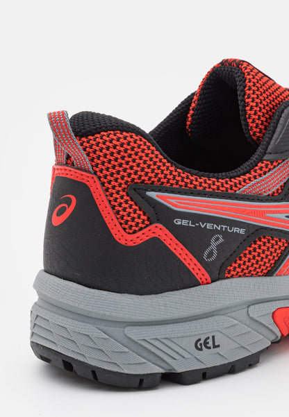 Chaussures Asics neuves et authentique taille 43,5