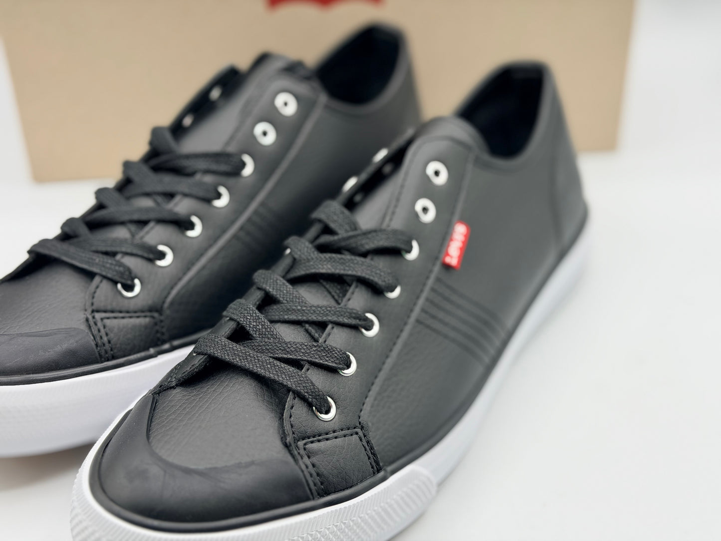 LEVI'S Baskets Hernandez Regular noir/blanc