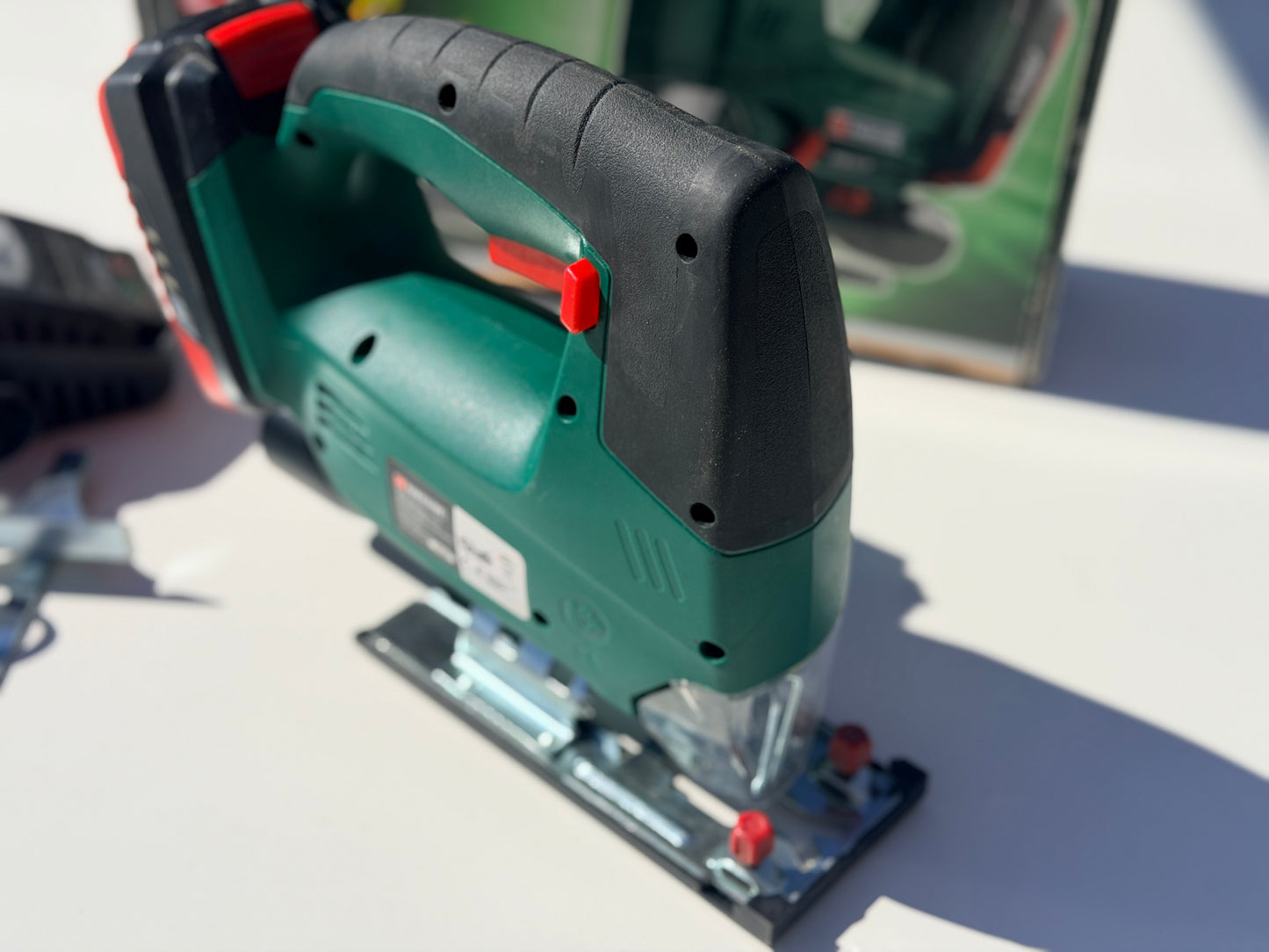 Scie Sauteuse Pendulaire Sans Fil Parkside PSTDA 18-Li A1 - Précision et Liberté( occasion utilisée une fois )