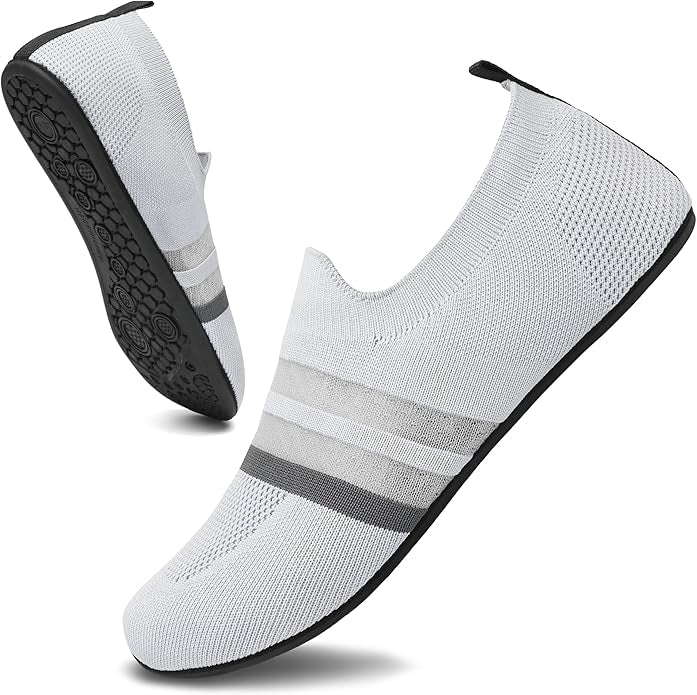 Chaussons pieds nus à enfiler pour femme et homme - Chaussettes en tricot - Chaussures de voyage portables
Taille: 42/45 EU