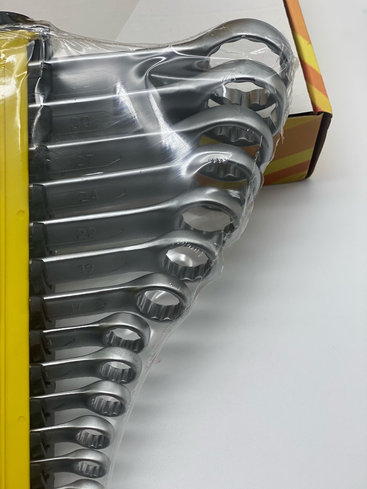 Jeux de 16 pièces clés avec chrome vanadium neuves