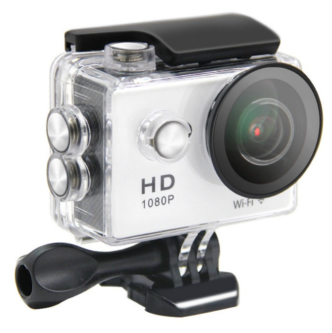 Caméra d'Action "Pro-Adventure 1080p" – Étanche 30m, Grand Angle & Kit Accessoires Inclus
Capturez l'adrénaline en Haute Définition