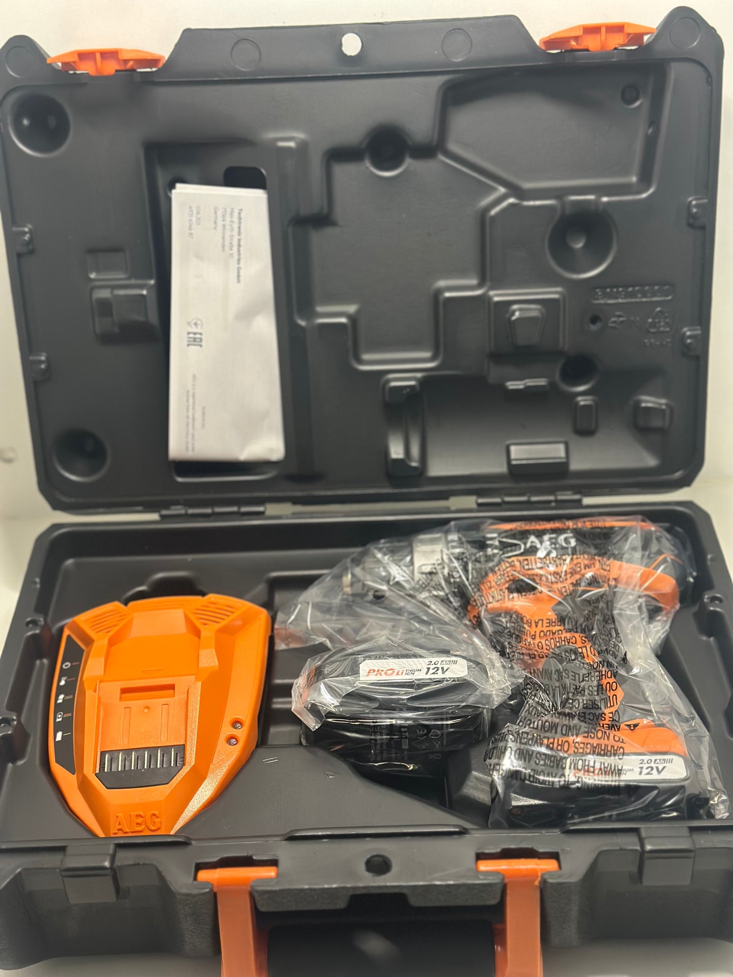 Perceuse à percussion AEG 12V tradesman Gen III BSB12G3LI-202C - 2 batterie 2,0Ah - 1 chargeur