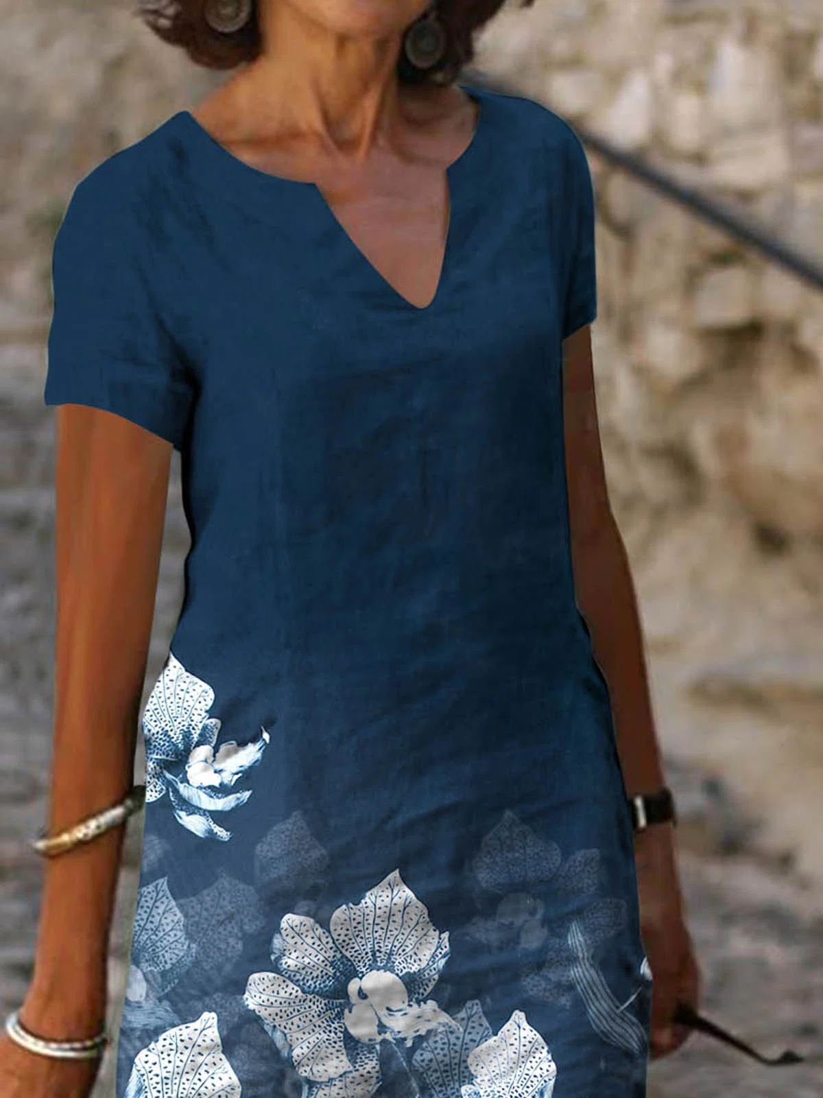 Robe "Gipsy-Linen" – Mi-Longue, Col en V & Imprimé Floral Artistique