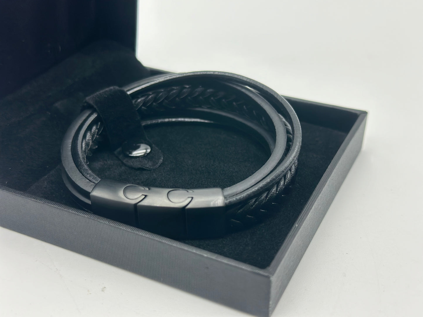 MBracelet Homme en Cuir Véritable Noir et Marron - Fermoir Magnétique en Acier Inoxydable - Bracelet en Cuir Tressé Multiple - Bijoux Homme avec Boîte de Luxe - Idée Cadeau pour Homme