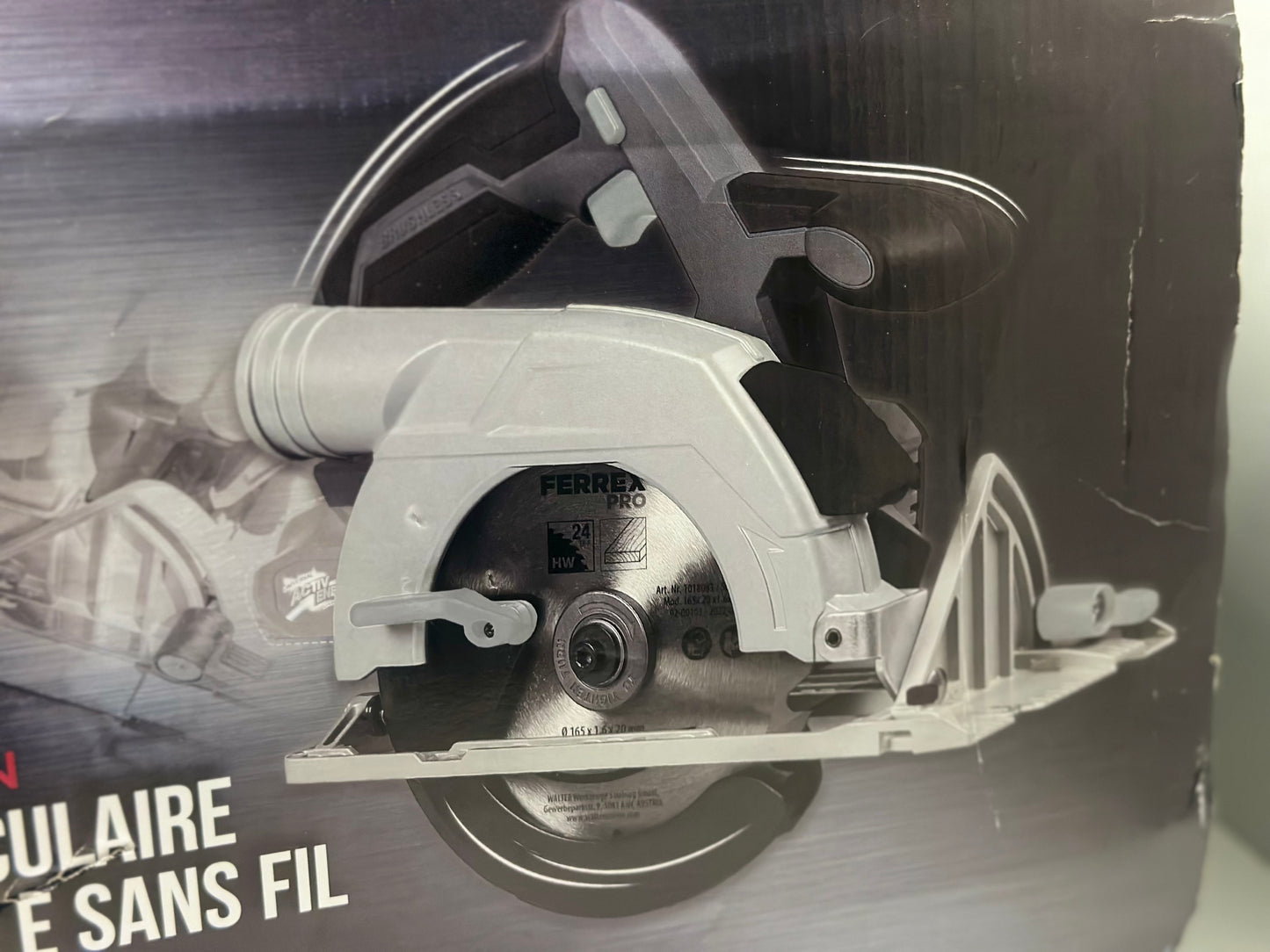 FERREX PRO
Scie circulaire sans fil 20v( machine seule )