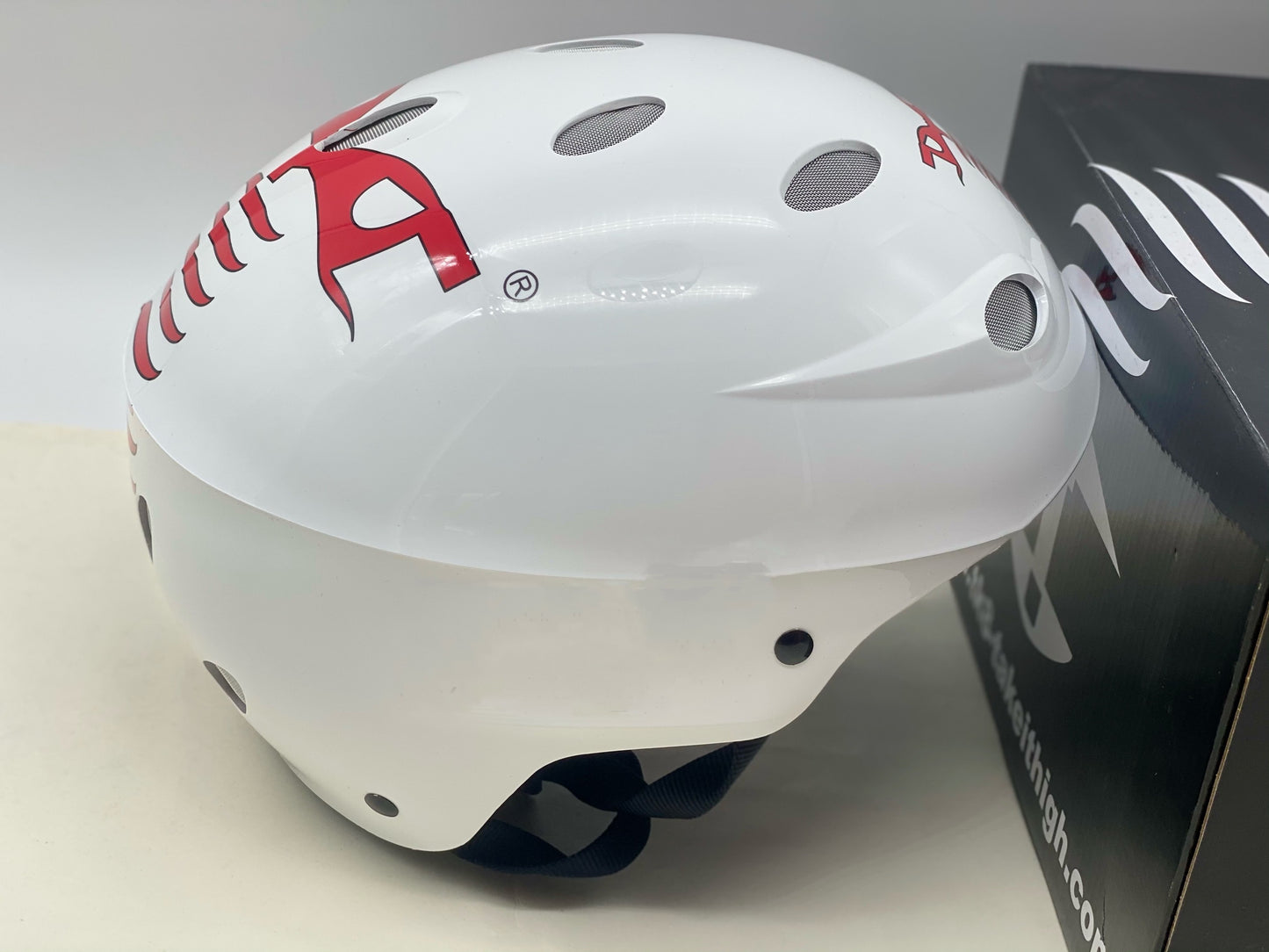 Casque de protection Ski, Snowboard, Vélo, Sauteur, Cascade,…