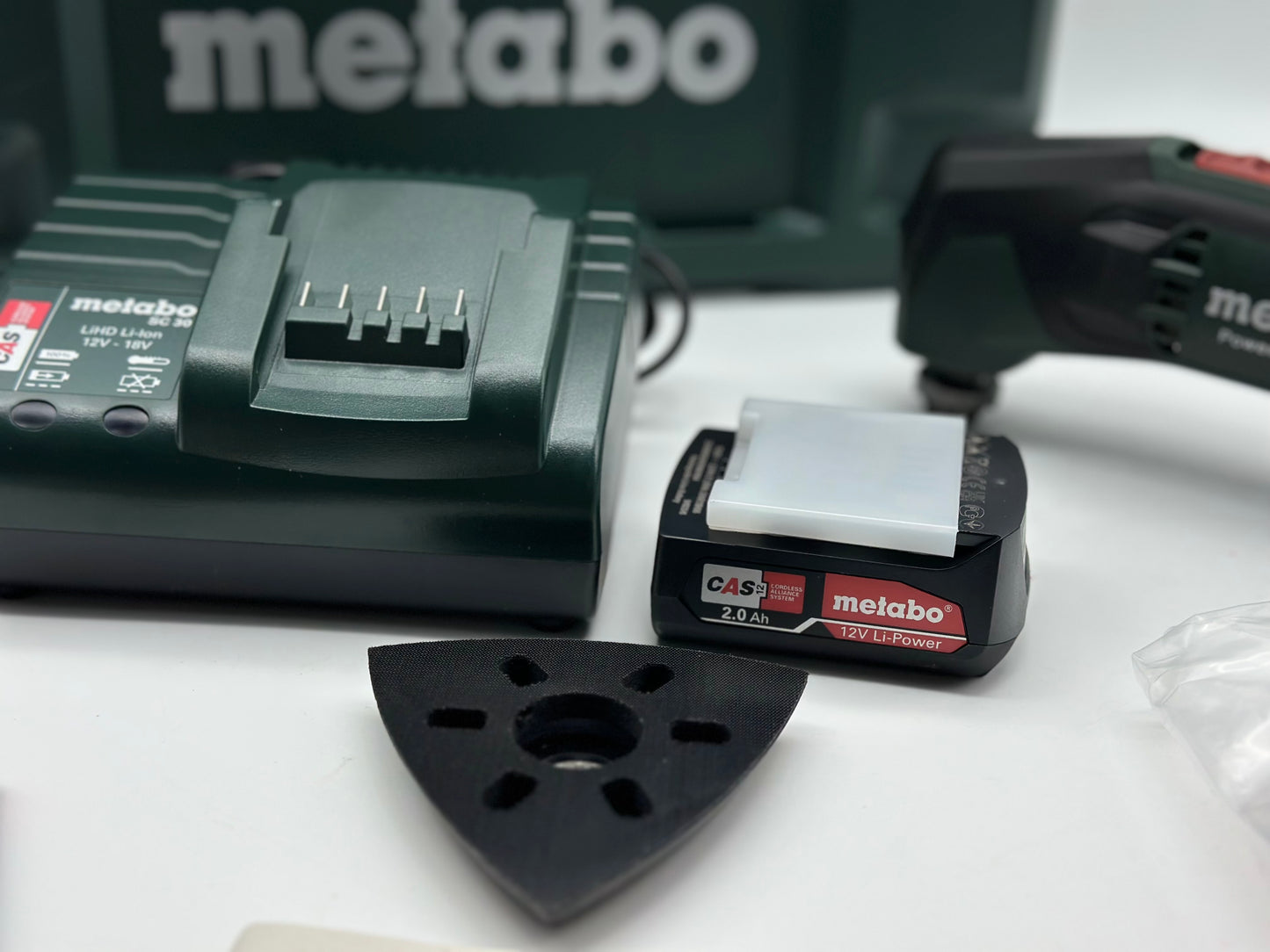 Metabo PowerMaxx MT 12 Outil multifonctions avec batterie LiPOWER 12 V (2 x 2 Ah)