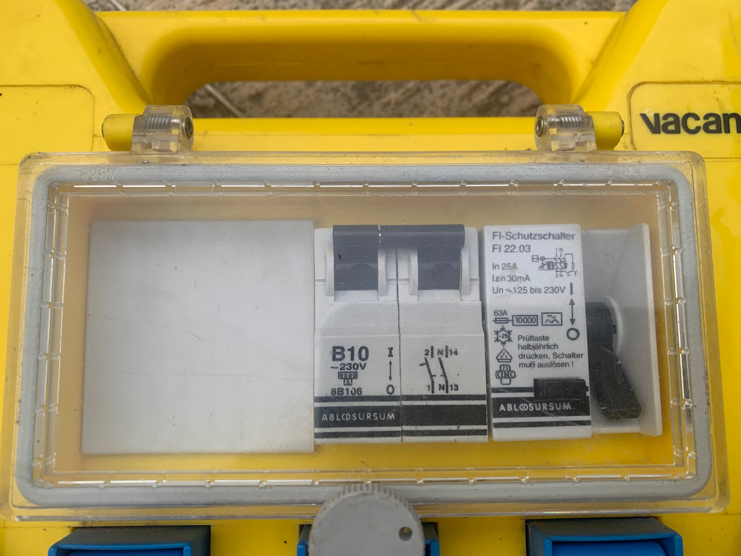 Cofret Rallonge électrique avec disjoncteur intégré et câble