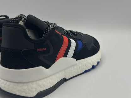 adidas Nite Jogger
Noir de base Bleu puissant