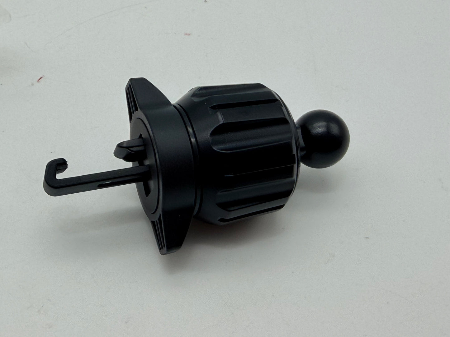 LISEN Support Téléphone Voiture Magsafe, Clip Améliorer 2024 [30 Super Aimants Puissants] [Case Friendly] Support Magnetique Porte Telephone Voiture Aimanté pour Tous Les pour iPhone 15 14 13 Pro Max