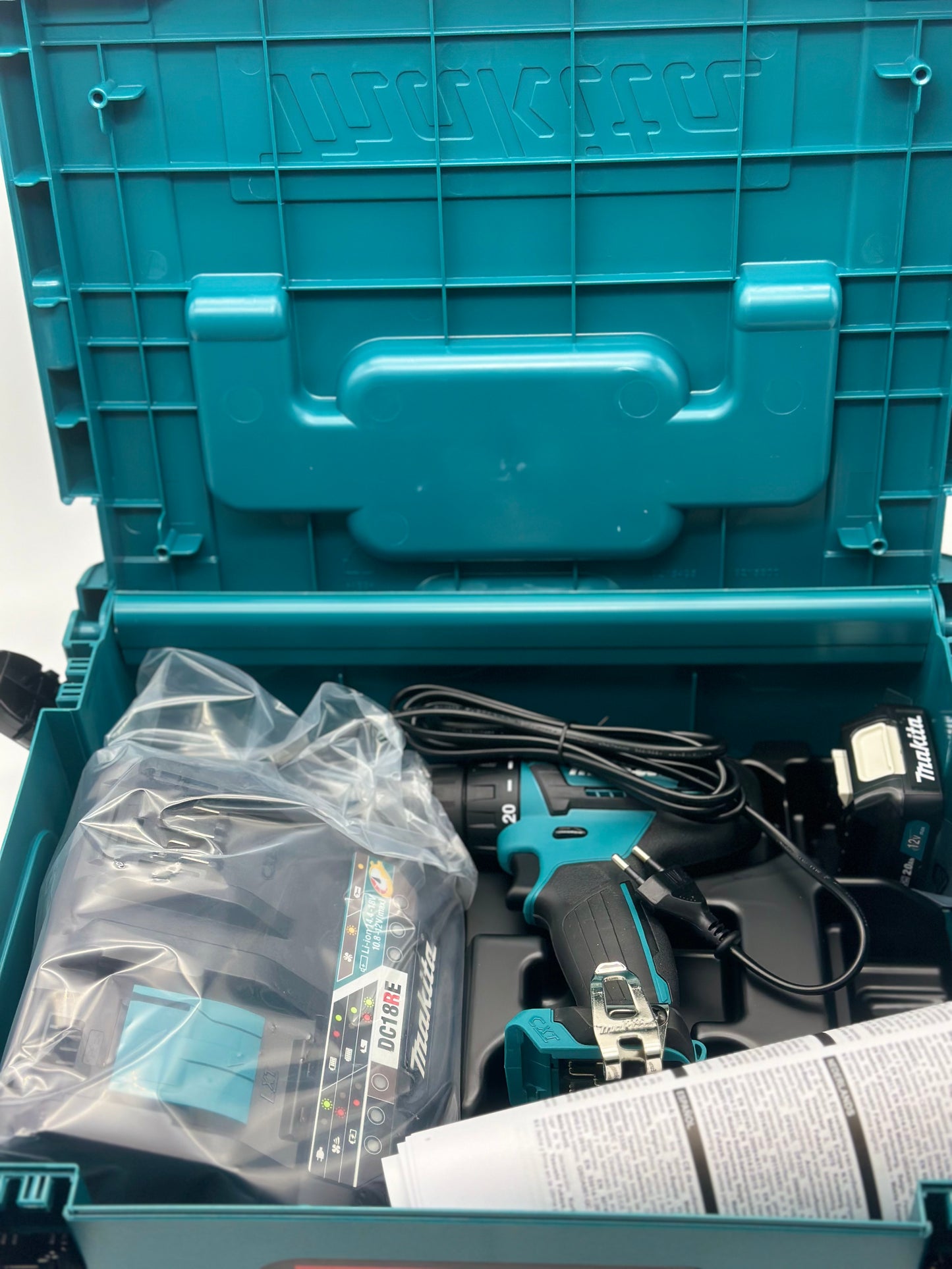 Perceuse 12V CXT Li-Ion Ø10 mm (1x2,0 Ah) + coffret