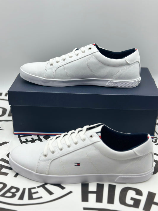 Tommy Hilfiger
- Baskets basses neuve tailles 43
