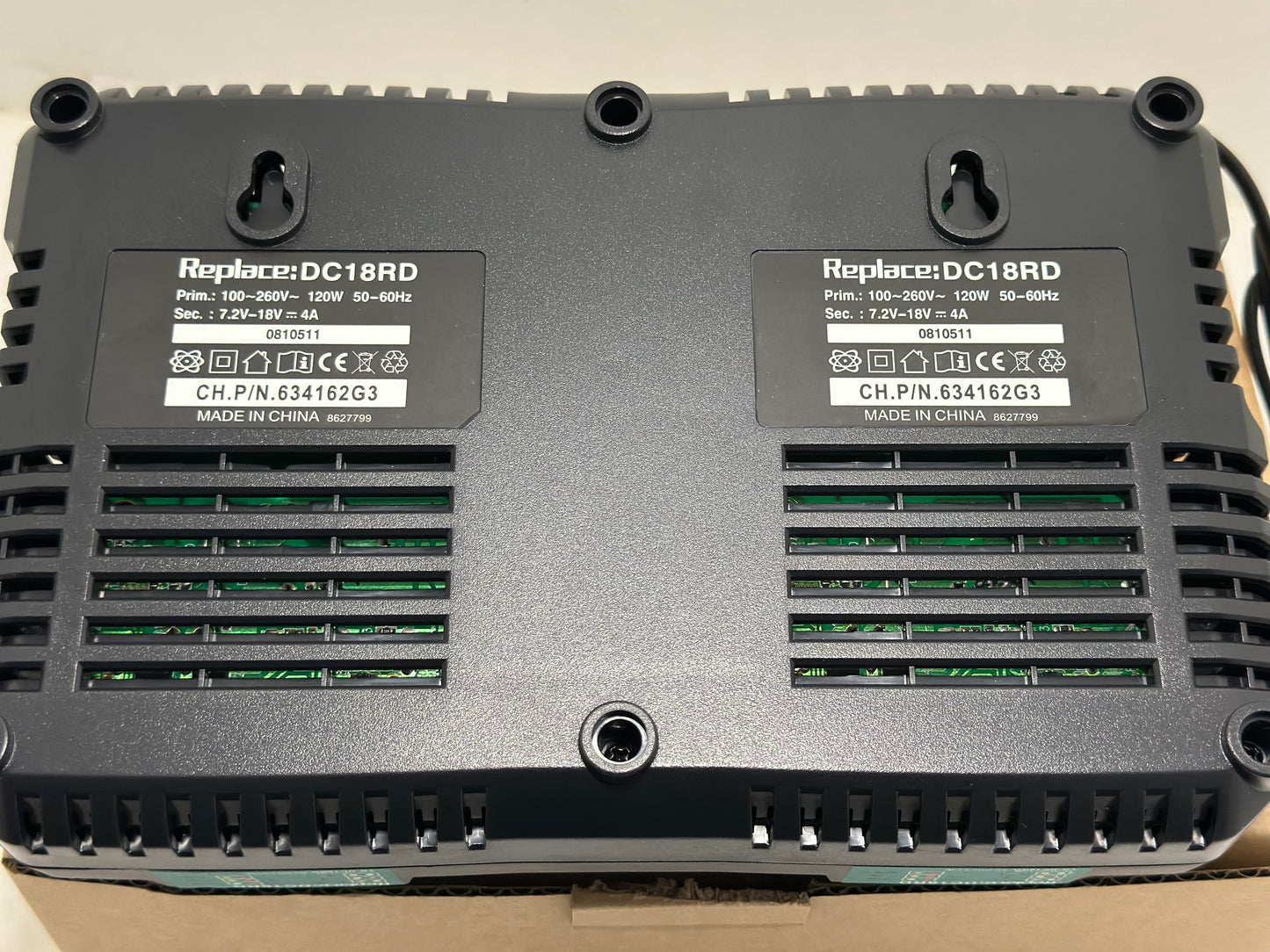 Chargeur rapide double MAKITA DC18RD - 196933-6 - 14.4V à 18V