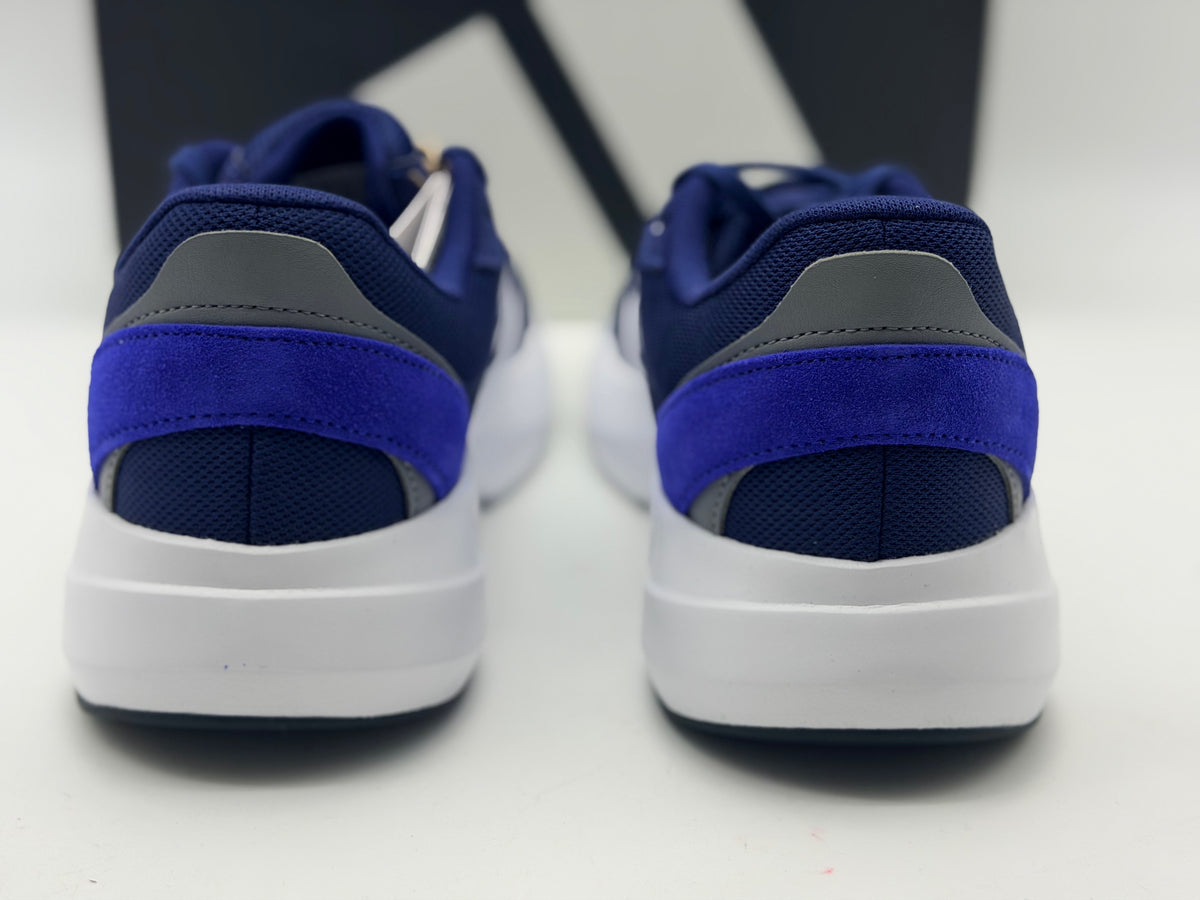 Chaussures de running Adidas bleues légères et confortables