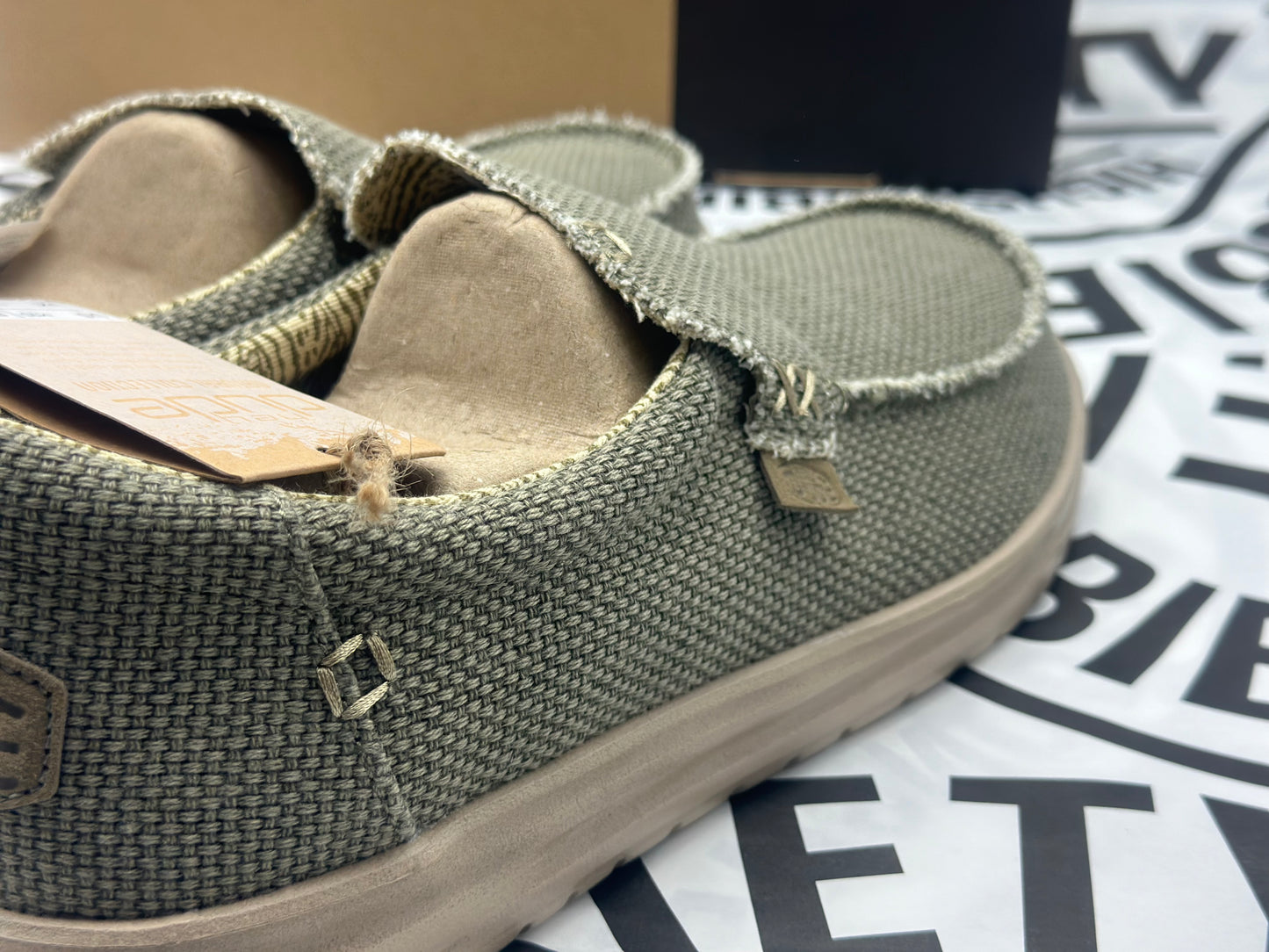 Hey Dude mocassin pour Homme neuves et authentique tailles 43 ultra légères