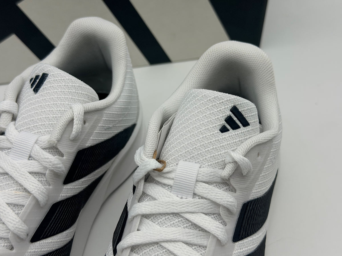 Chaussures de running Adidas blanches légères