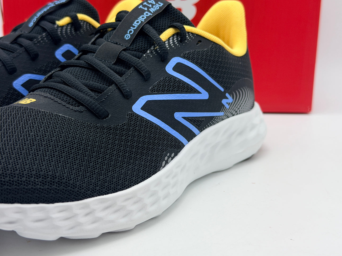 New Balance 411V3 Trainers