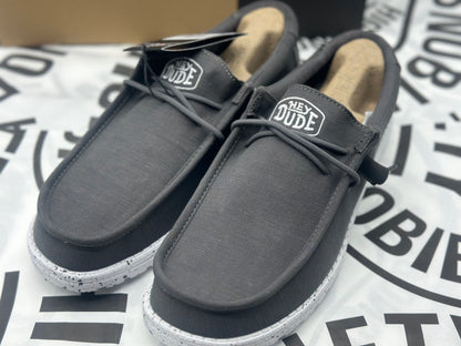 Hey Dude
Mocassins pour hommes neuves ultra légères tailles 43
