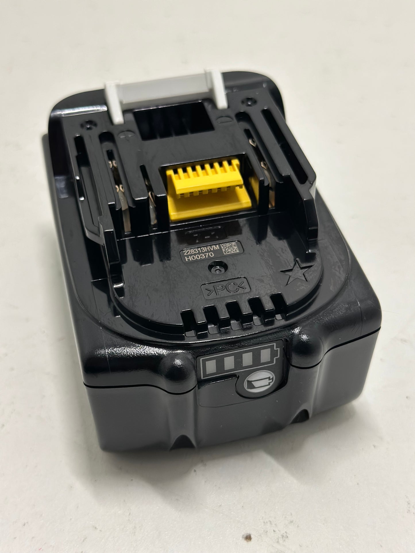 Batterie pour outil sans fil 18V Li-Ion LXT 5,0 Ah avec indicateur de charge - MAKITA BL1850B