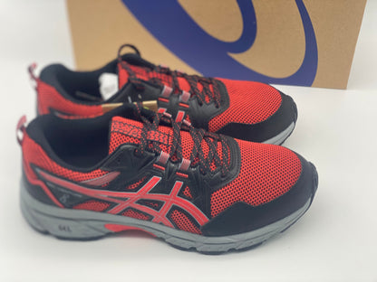 Chaussures Asics neuves et authentique taille 43,5