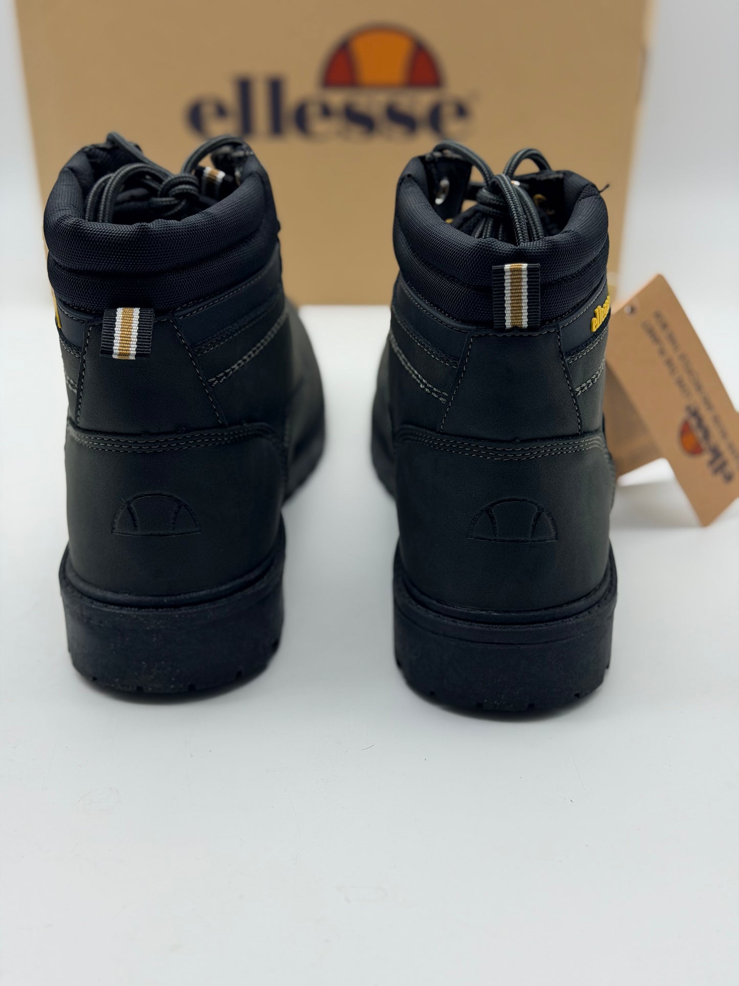 Bottines NOIR Homme motif Uni Lacets ELLESSE