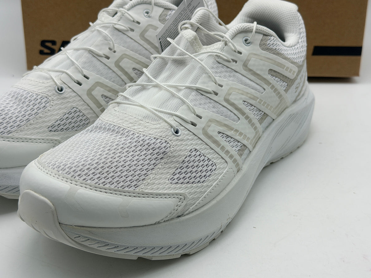 Chaussures de running Salomon blanches légères et confortables