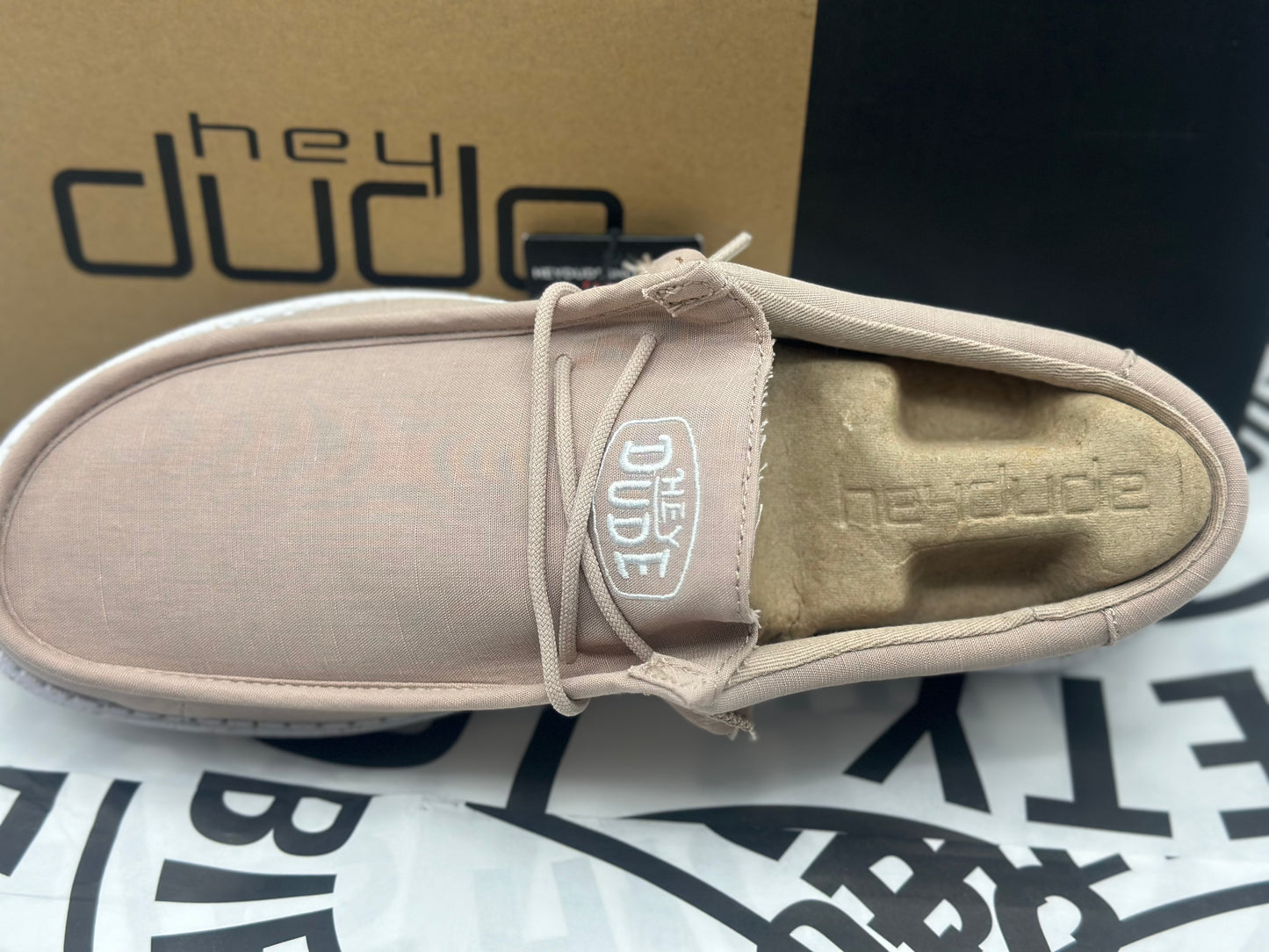 Hey Dude chaussures ultra légères , neuves Neutre tailles 43