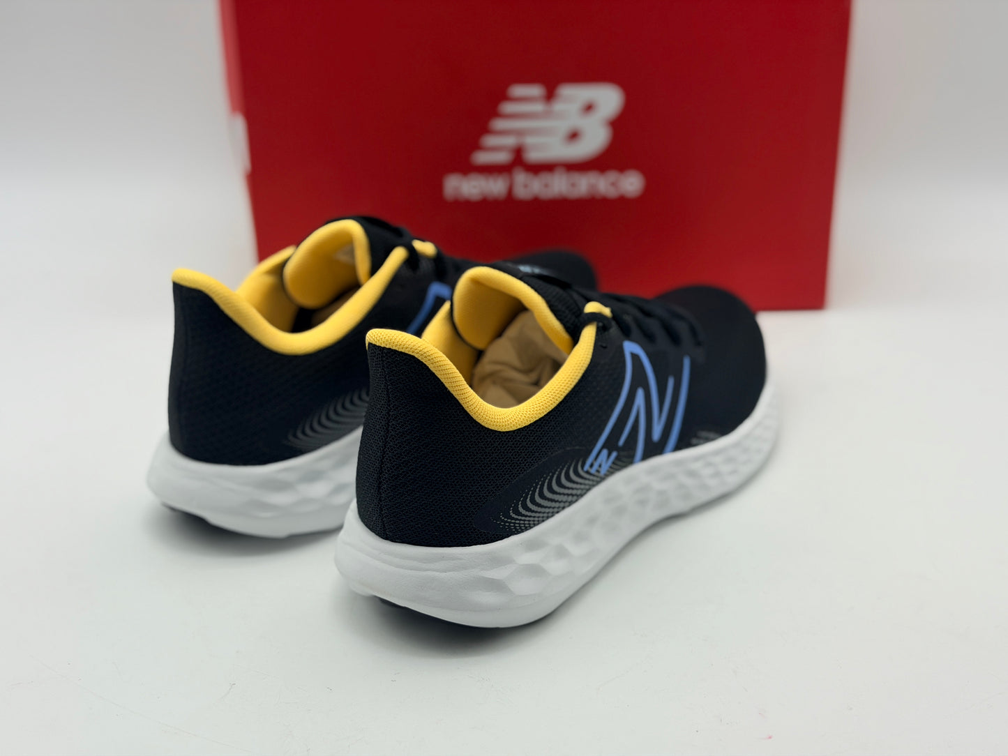 New Balance 411V3 Trainers