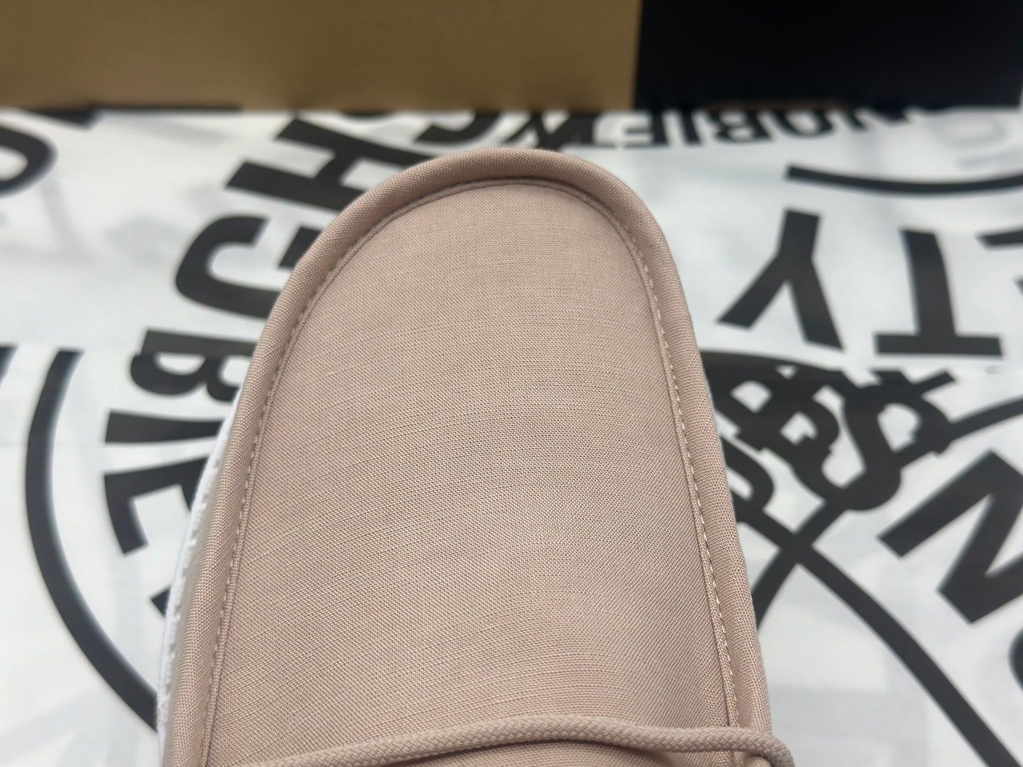 Hey Dude chaussures ultra légères , neuves Neutre tailles 43