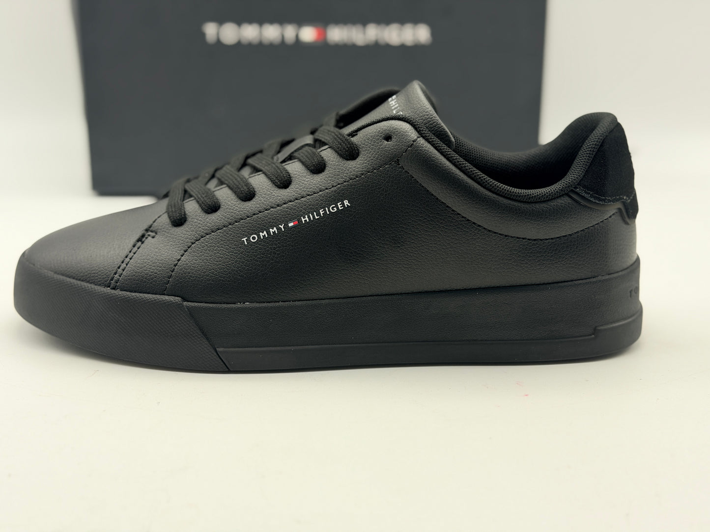 Tommy Hilfiger
TH COURT GRAIN ESS - Baskets basses - black