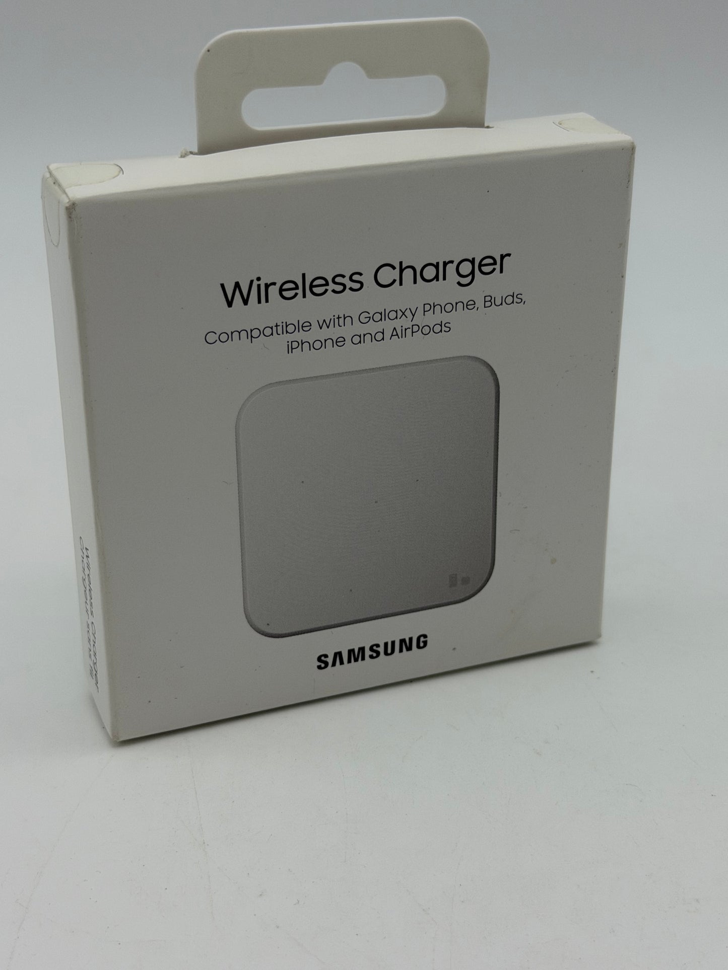 Samsung ﻿Wireless Charger Pad - Chargeur sans fil - Avec adaptateur et câble de charge - 15 Watt - Blanc