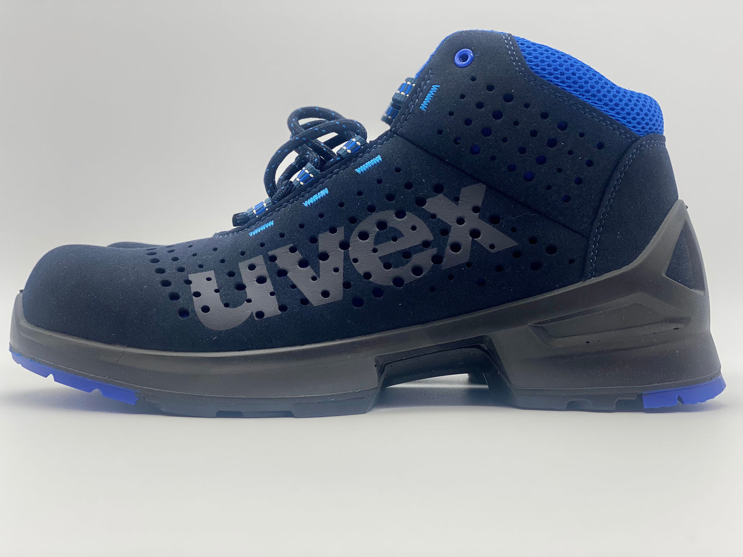 Uvex Baskets de Securite - Chaussure de Travail Montante Perforée - Homme Bleu - Antidérapante - Embout de Protection des Orteils taille 44