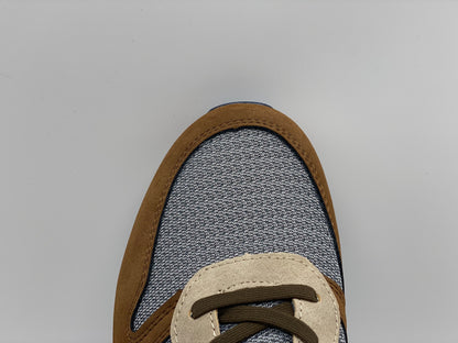 Baskets basses en mesh beige à semelle running semi-compensée à talon renforcé et lacets plats