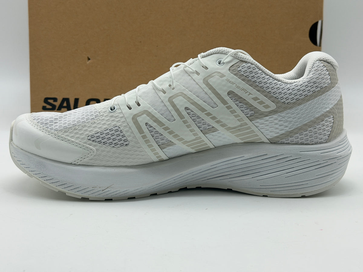 Chaussures de running Salomon blanches légères et confortables