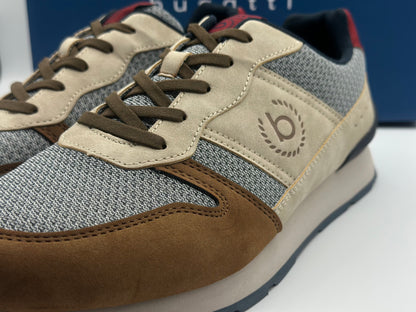 Baskets basses en mesh beige à semelle running semi-compensée à talon renforcé et lacets plats