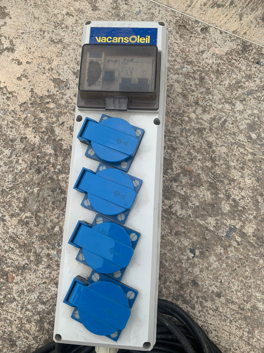 Cofret Rallonge électrique avec disjoncteur intégré et câble