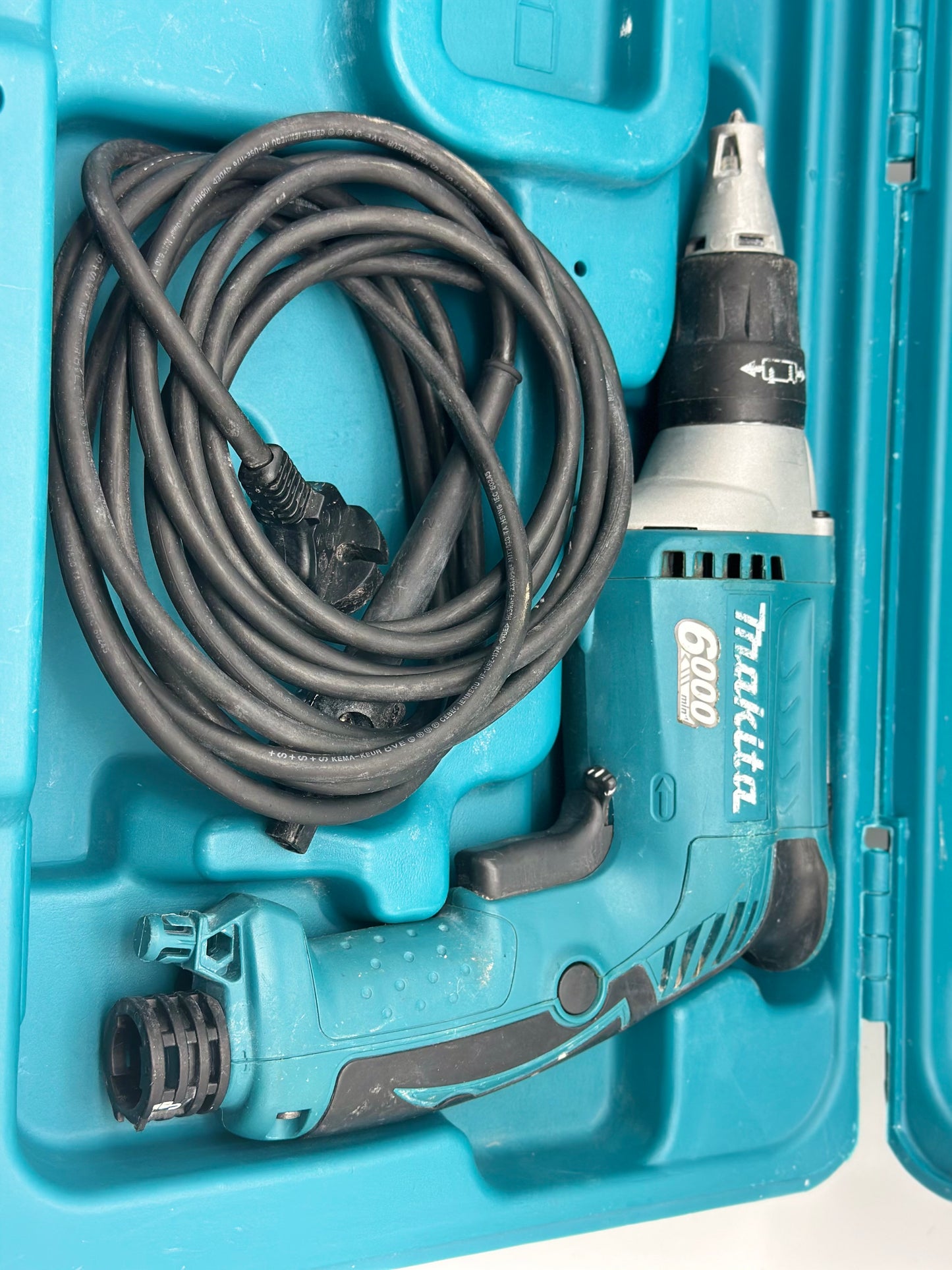 Visseuse plaque de plâtre 570 W - Makita FS6300R parfait état
