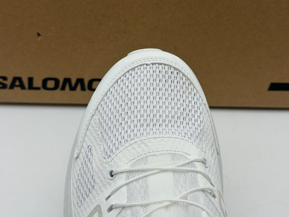 Chaussures de running Salomon blanches légères et confortables
