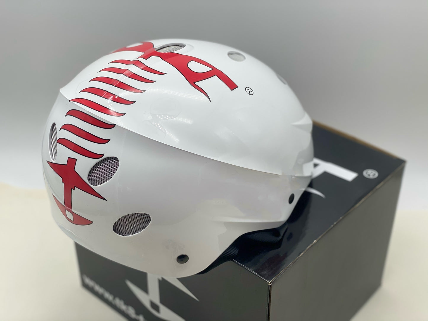 Casque de protection Ski, Snowboard, Vélo, Sauteur, Cascade,…