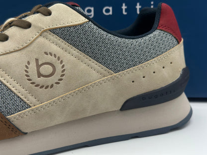 Baskets basses en mesh beige à semelle running semi-compensée à talon renforcé et lacets plats